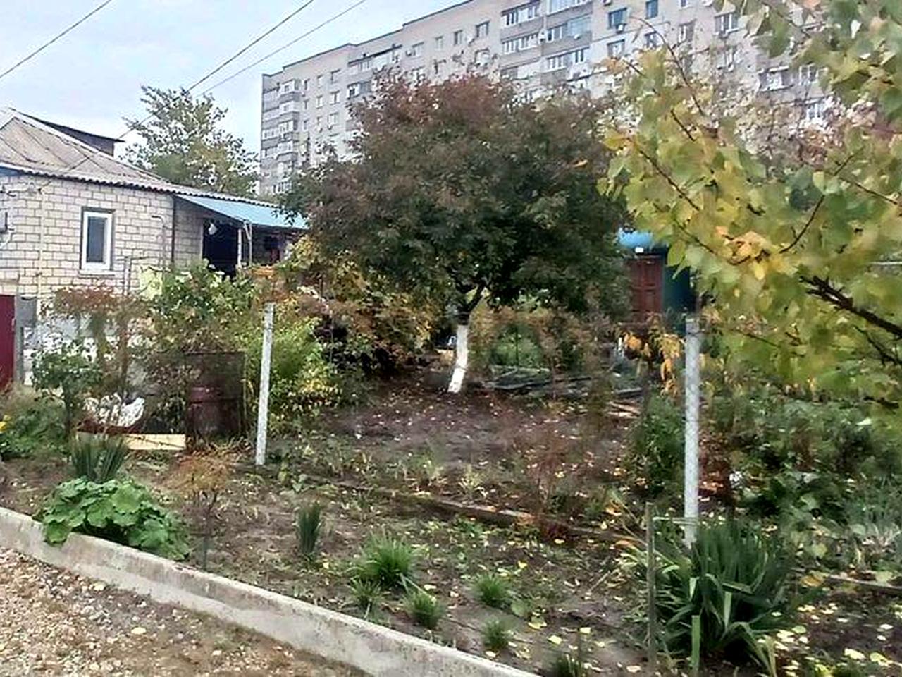 Продається будинок з земельноє ділянкою в Каневі