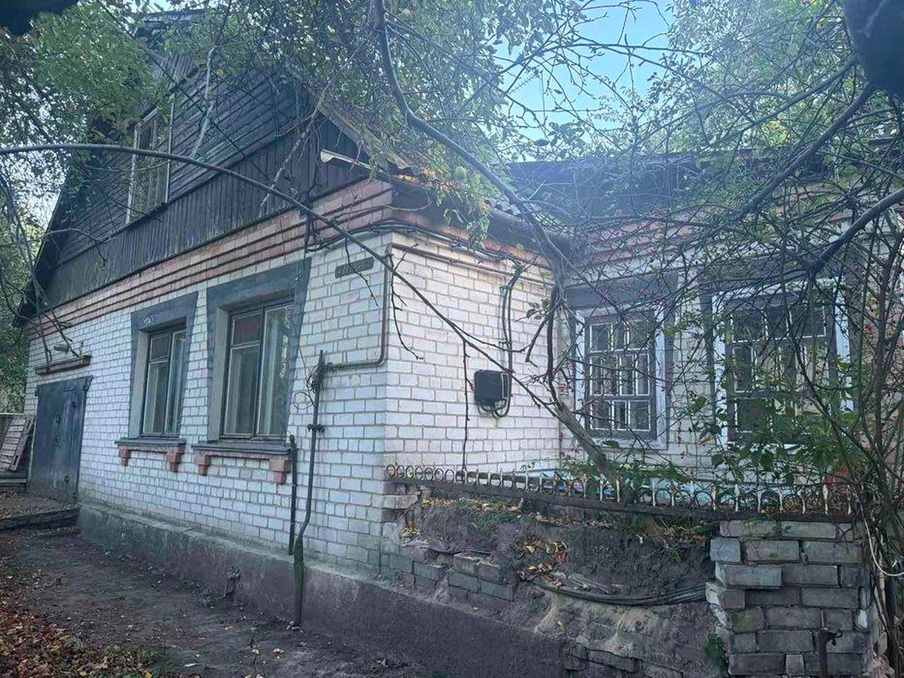 Окремий будинок по вул. Бузкова!
