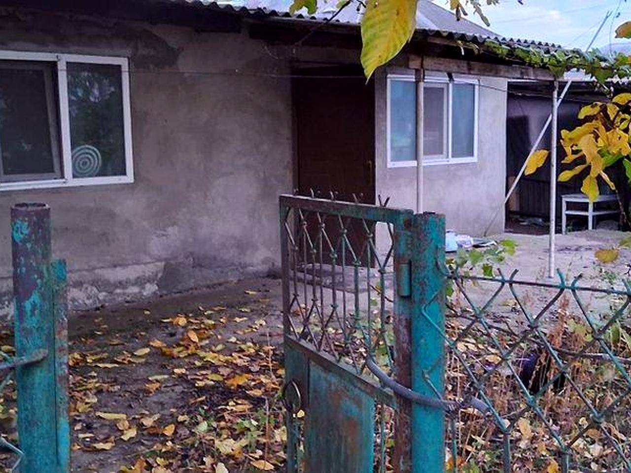 Продам пів будинку