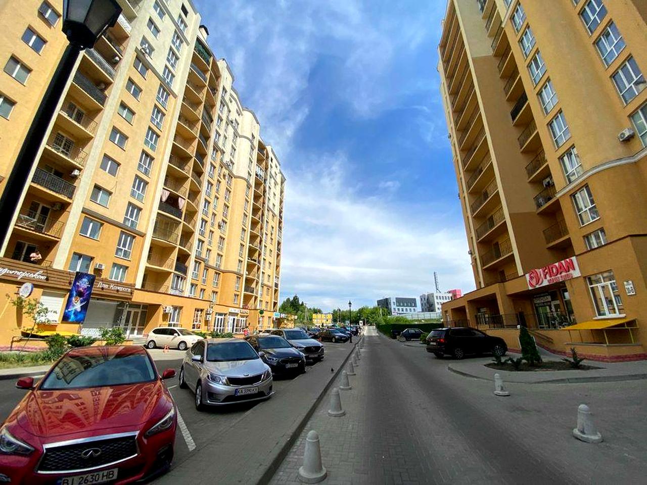 Продаж 3к квартири 88.4 кв. м на вул. Валерія Лобановського 30В Чайки ЖК Чайка