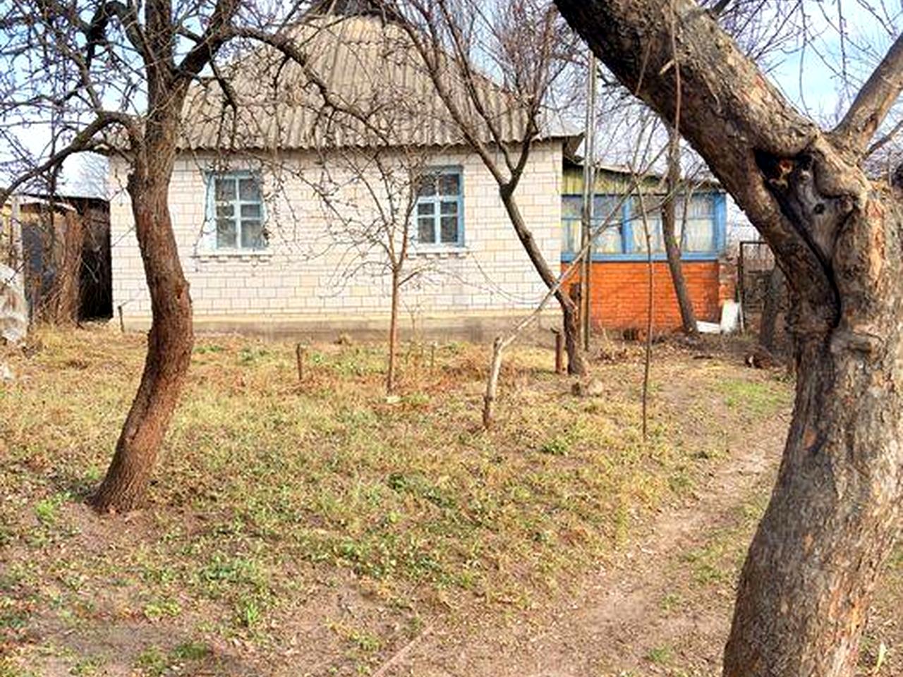 Продам участок 10 сот з Будинком Українка
