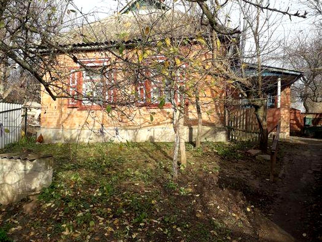 Продається приватизований будинок в с.Вязівок.