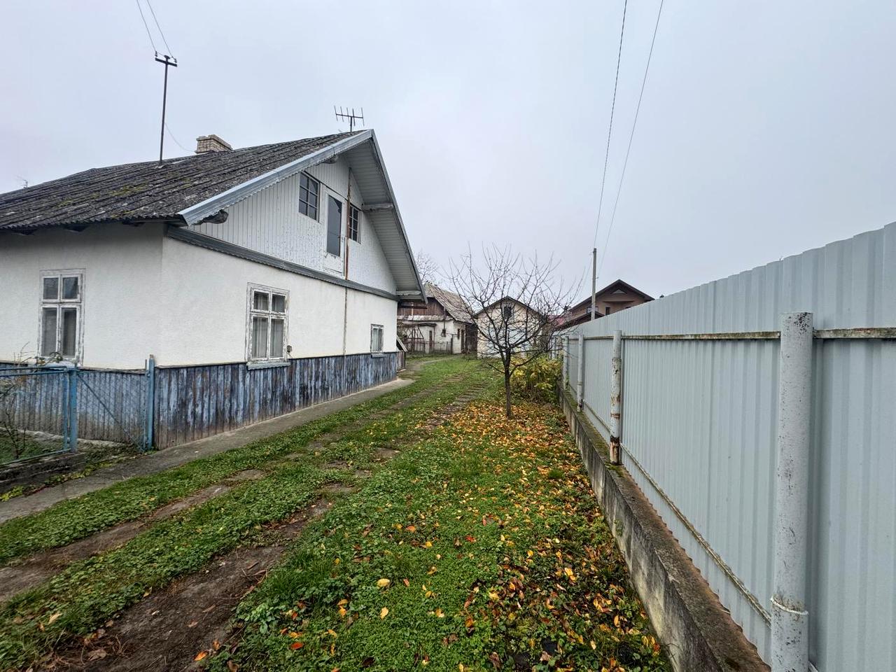 Хмельницького, 18