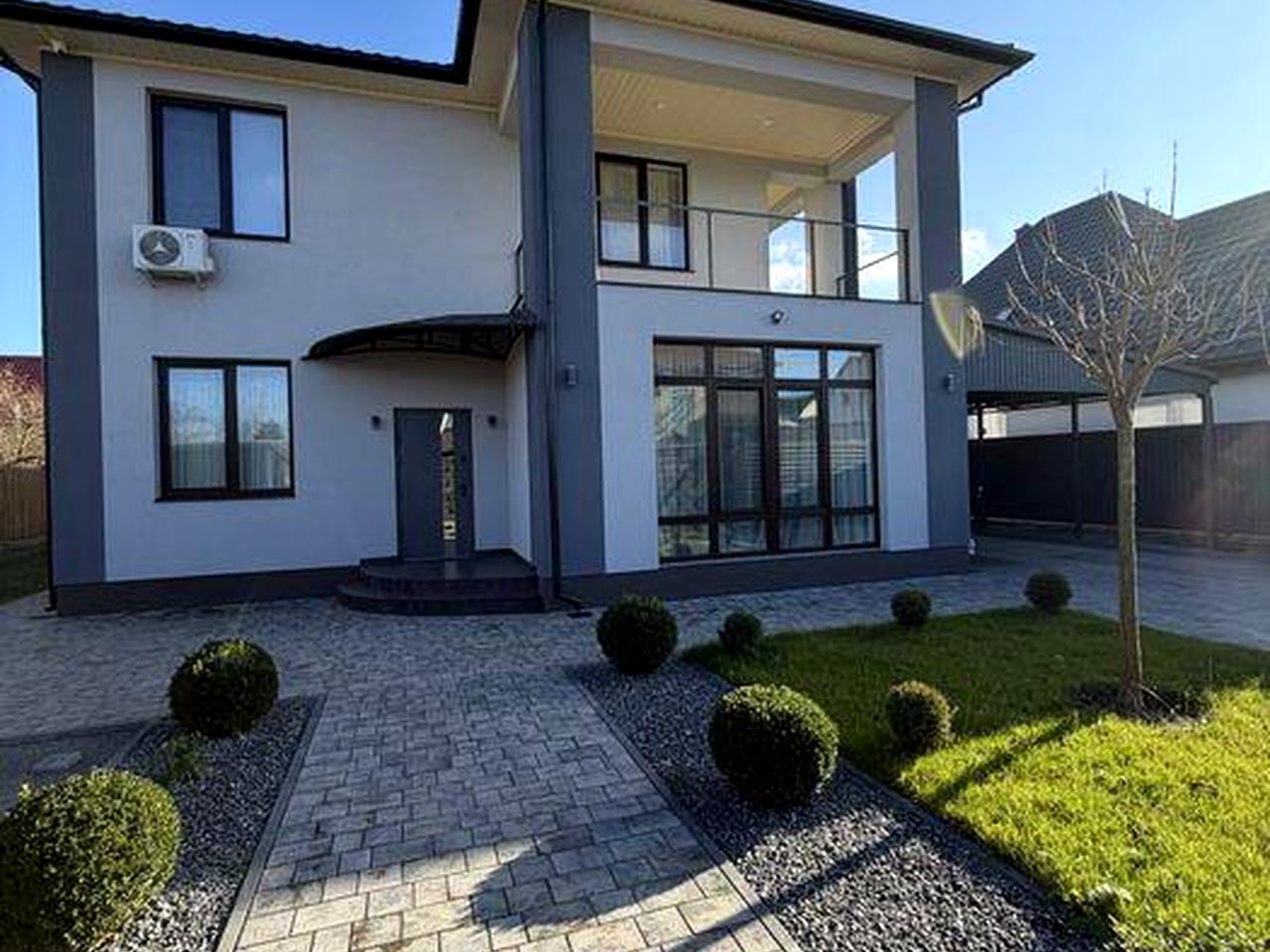 Продаж сучасного БУДИНКУ (270 м²) м. Славута