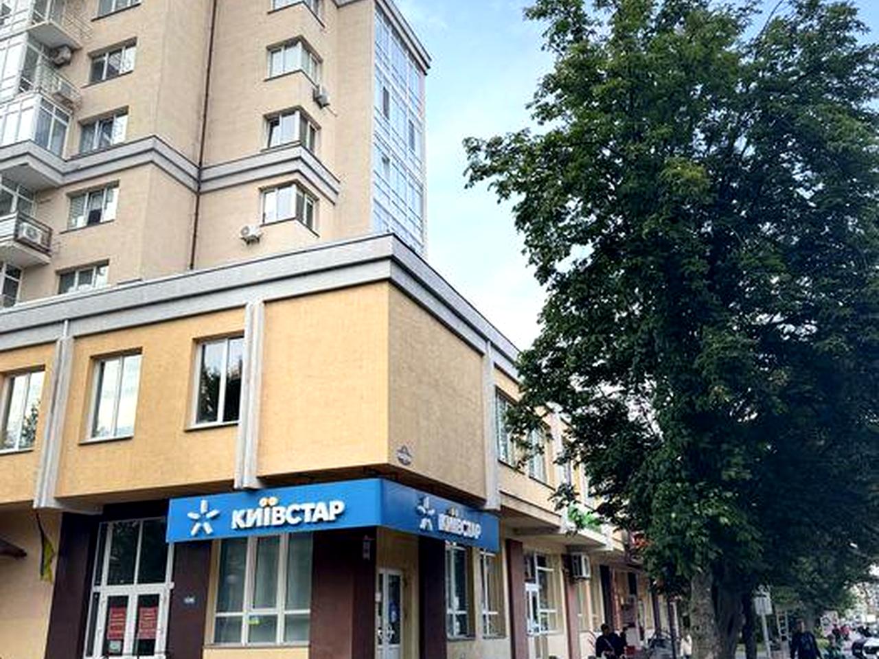 Держмолодьжитло. Продаж просторої однокімнатної квартири, 77м2 ЖК Вишневий квартал