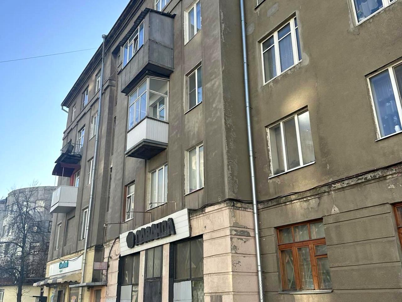 Миру вул., 46