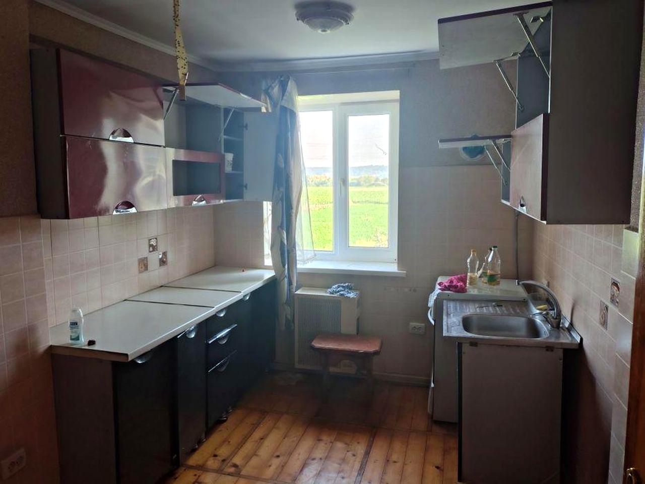 Продаж квартири .