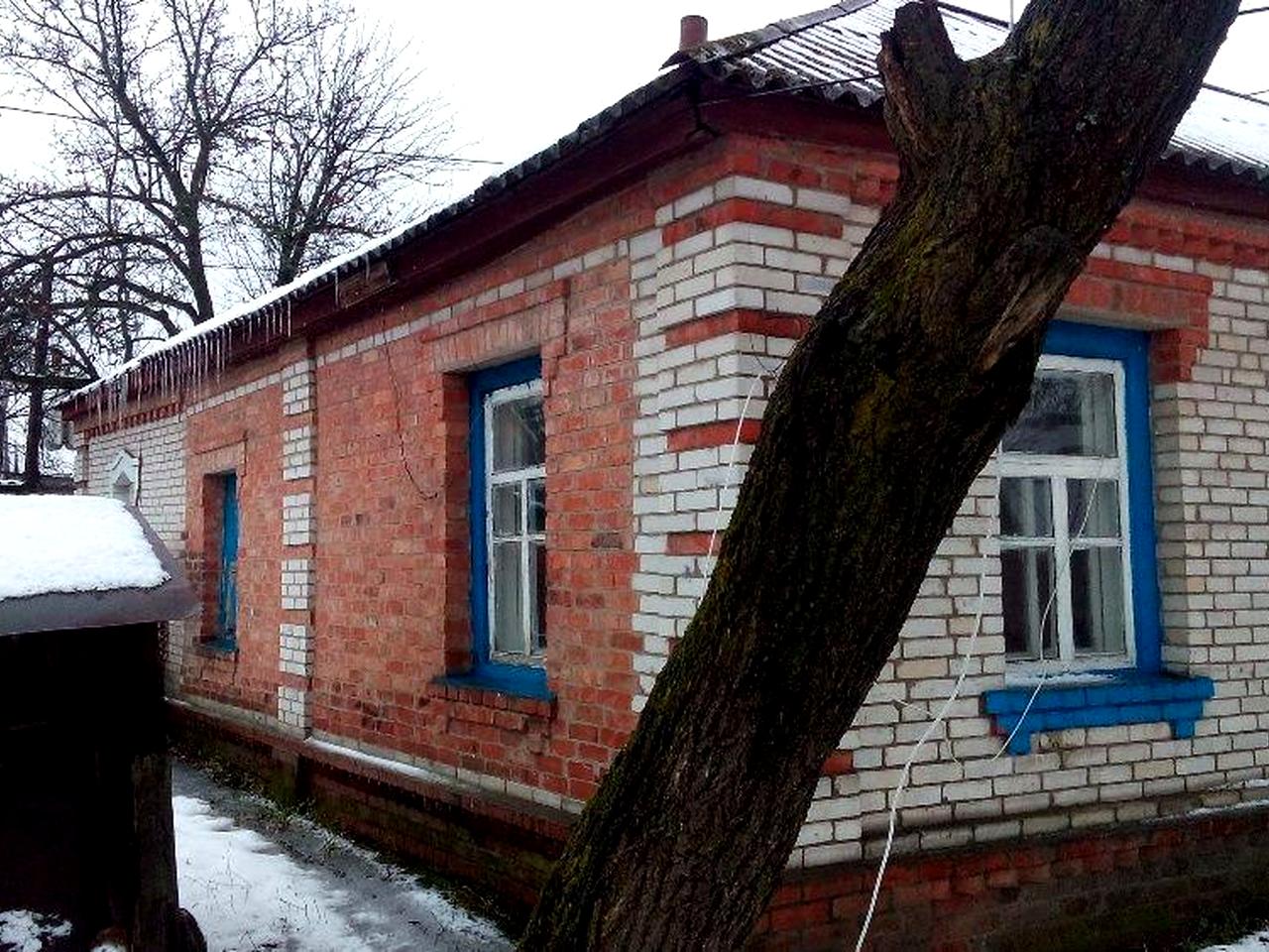 Продаж пів будинку р-н "Новолозовка"