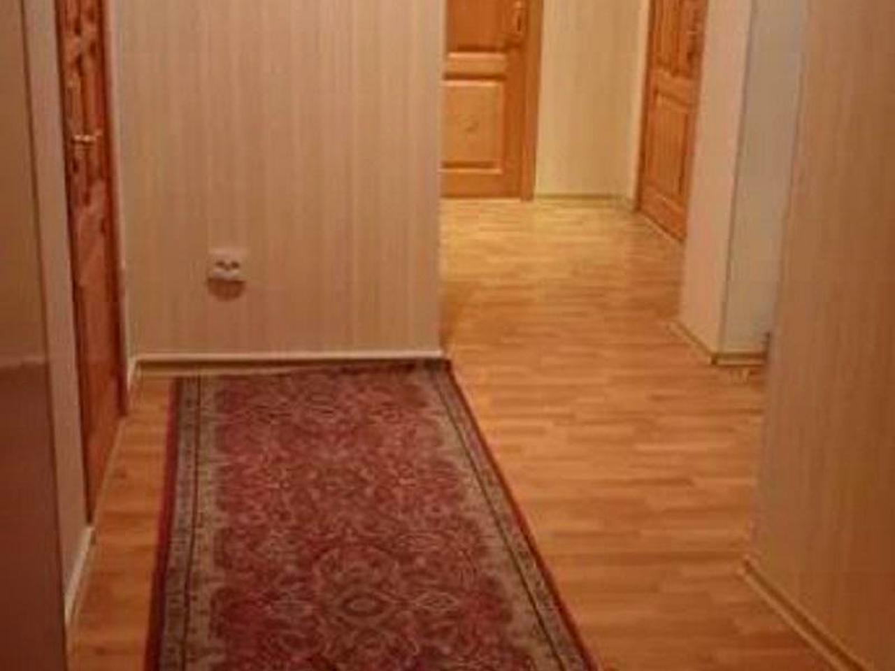 Торгова вул., 12