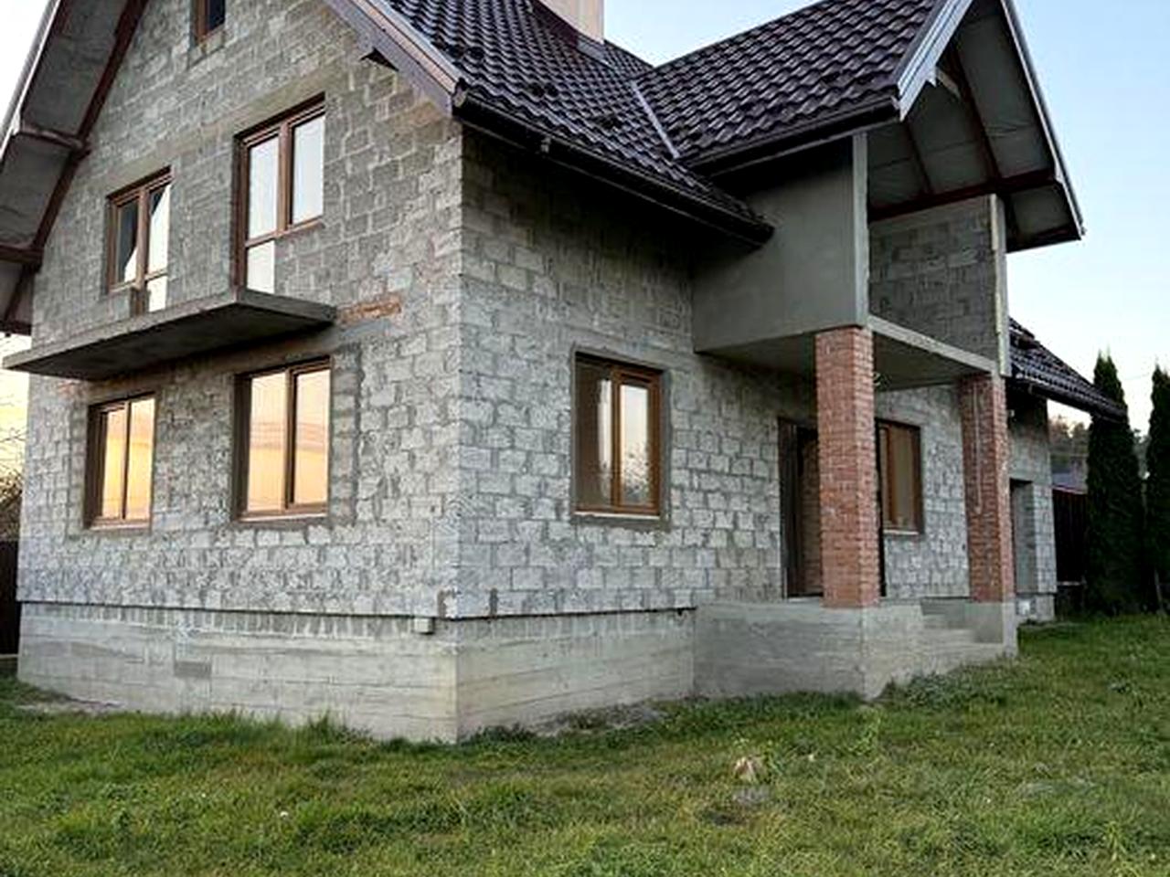 Продаж будинку біля Новояворівська