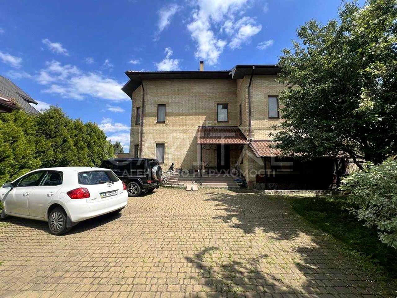 Продаж маєтку 1000м2 в Софіївська Борщагівка, вул. Каштанова