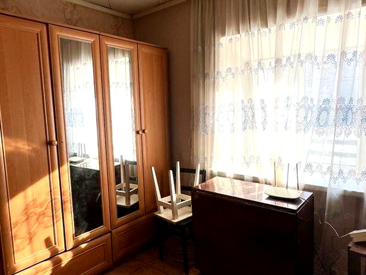 Продається невеличкий будинок  в м.Гайворон
