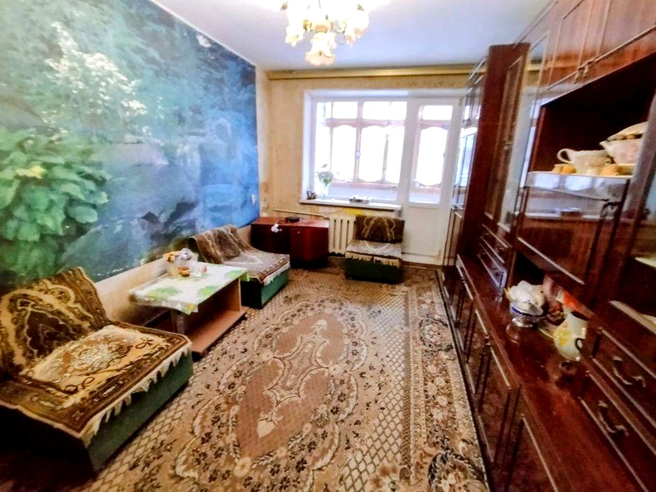 Продається  3-кімнатна квартира