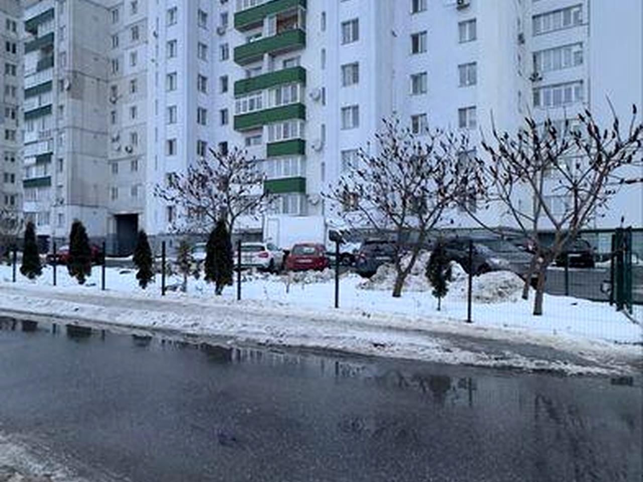 Продаж 3к по вулиці Зарічанській . Нофиц фонд. Індивідуальне опалення
