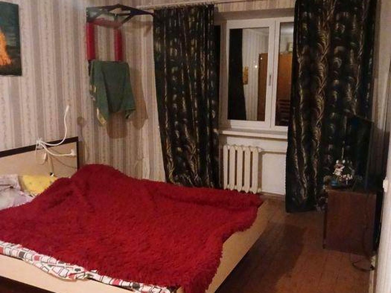Продам 2 к квартиру по вул.Пархоменко 12 Запоріжжя