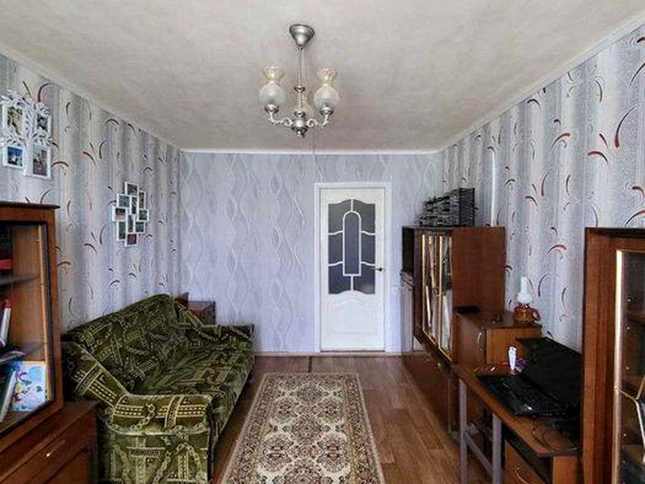 Продаж квартири Валки, 3 кімнати (торг)