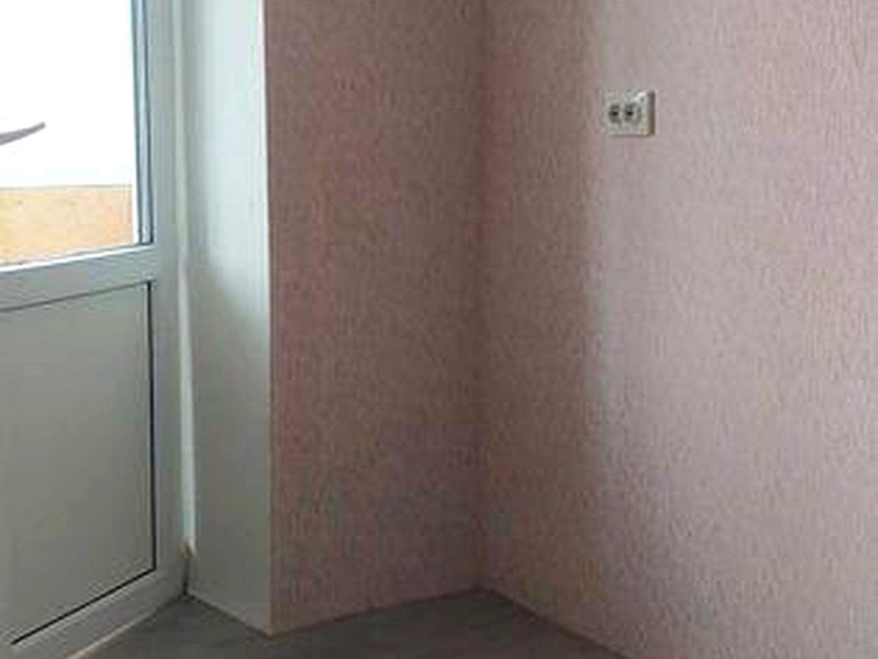 Продаж 2 квартири в Вільнянську 4 пов 5 етажного будинку, утеплена,.