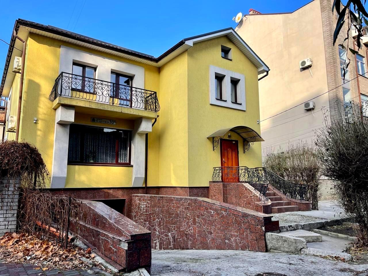 Володимира Моссаковського вул. (Клари Цеткін), 30а