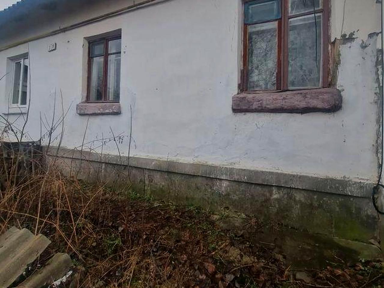 Продаж  частини будинку виведена як квартира