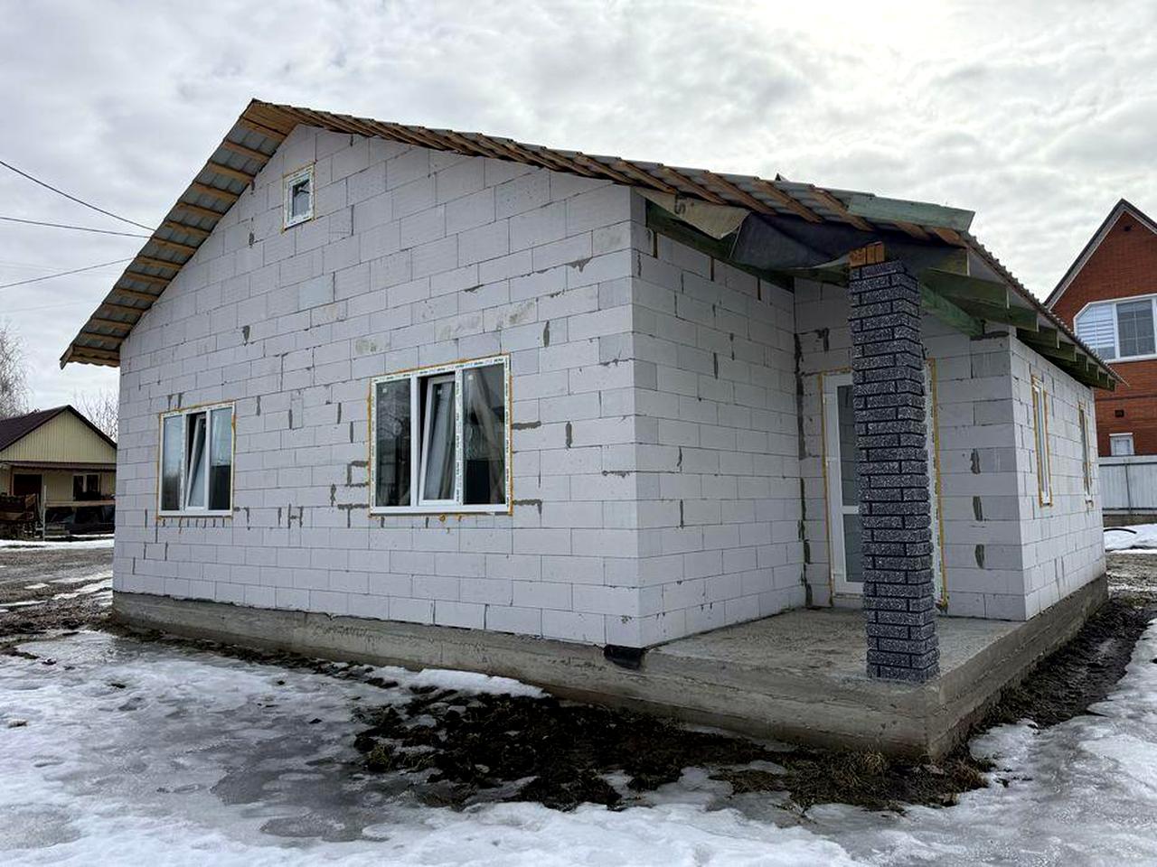 Продам будинок по вул.Малишка ( 95 кв.метрів)