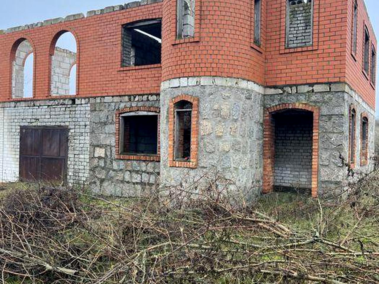 Продам будинок  не закінчене будівництво