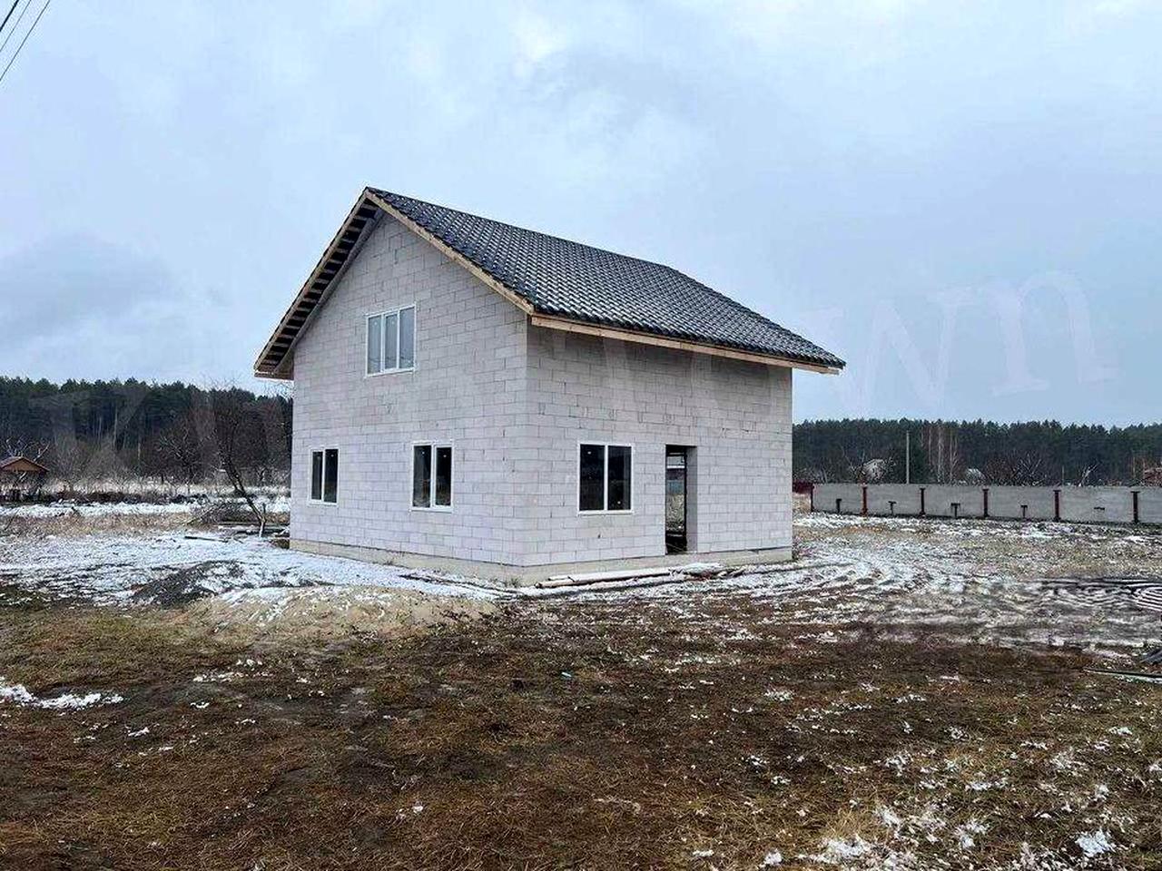 Продаж будинку в кооперативі "Вюнище" під лісом
