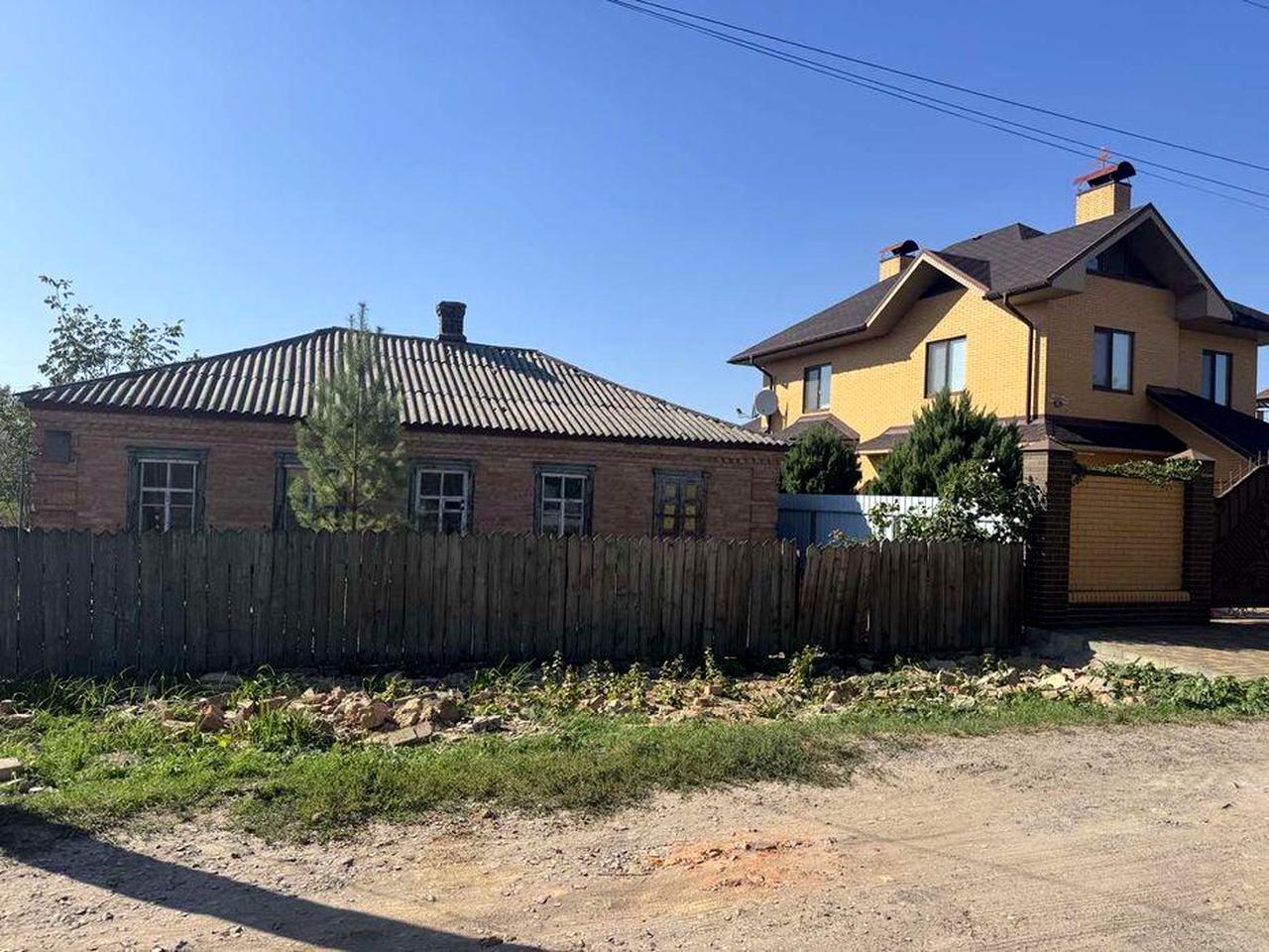 Продам будинок під реконструкцію