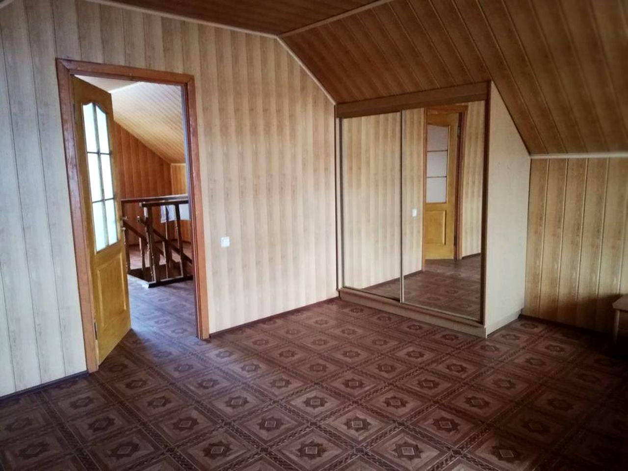 Продається двоповерховий будинок в тихому районі Фастова