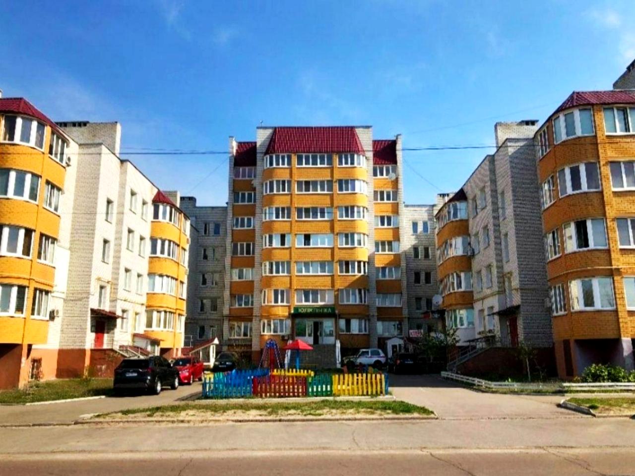Красносільського вул., 73а