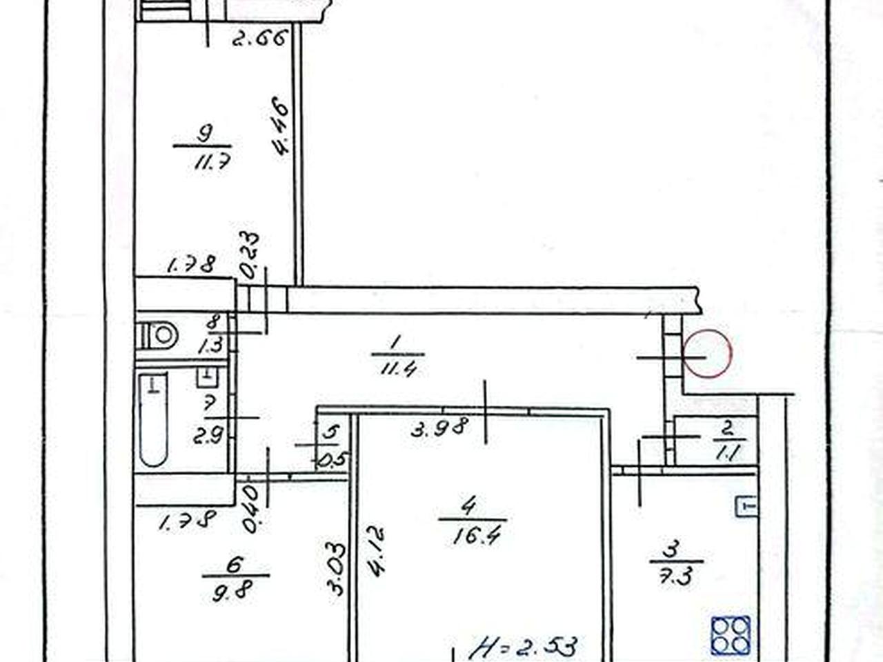 Продам 3-кімнатну квартиру у новому районі.