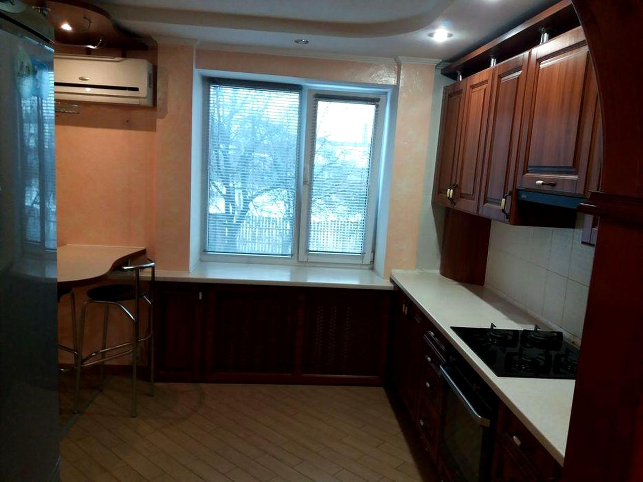 Продам трёхкомнатную квартиру в Глухове