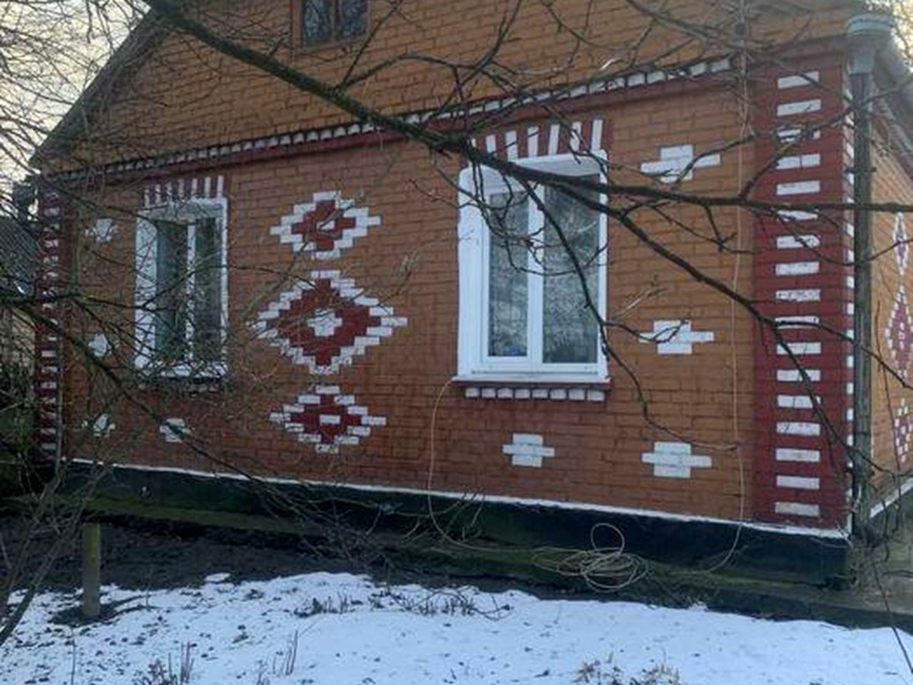 продається хата в селі Бужанка