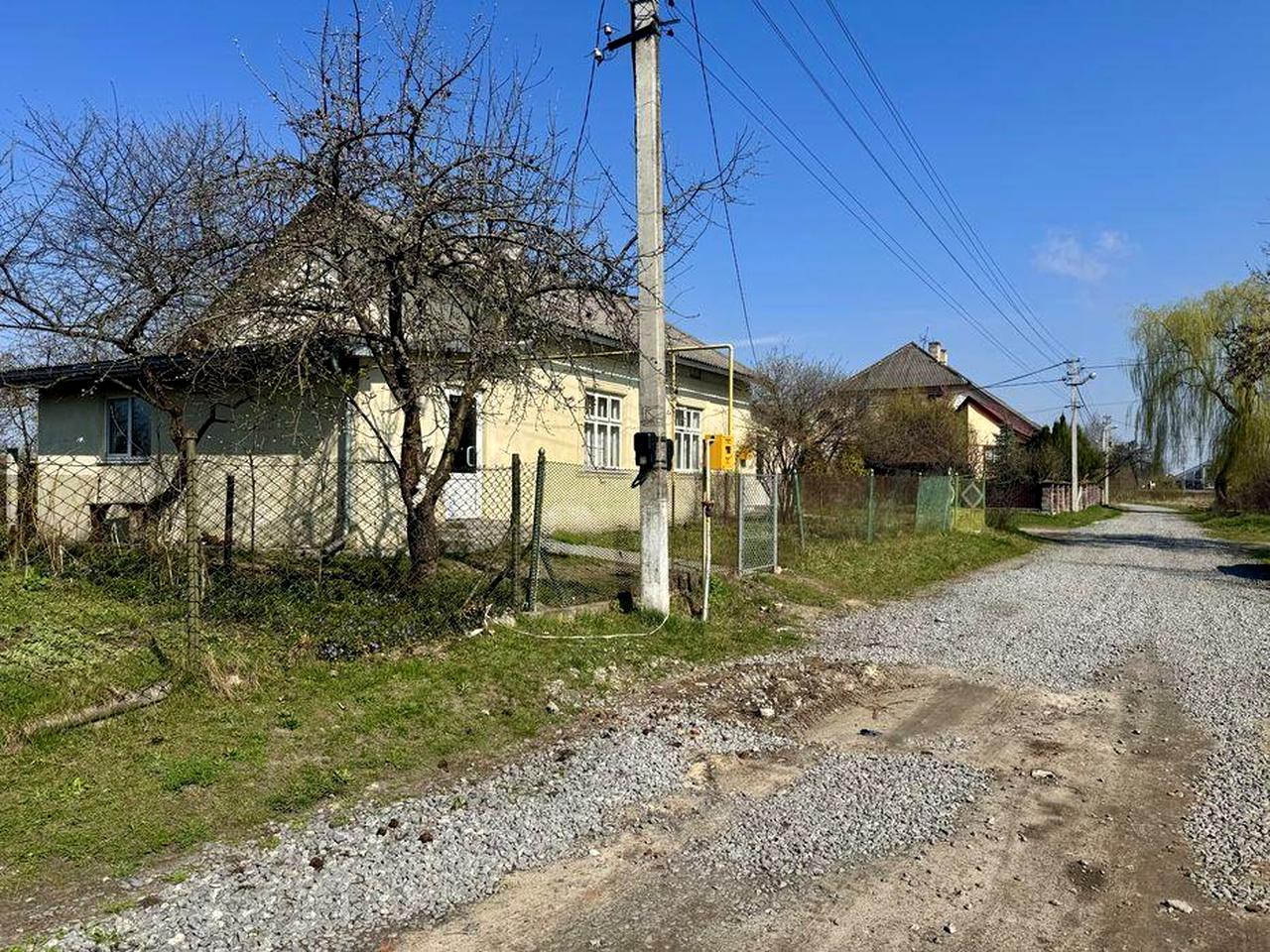 2 -Кімнатна квартира з подвірям або частина будинку