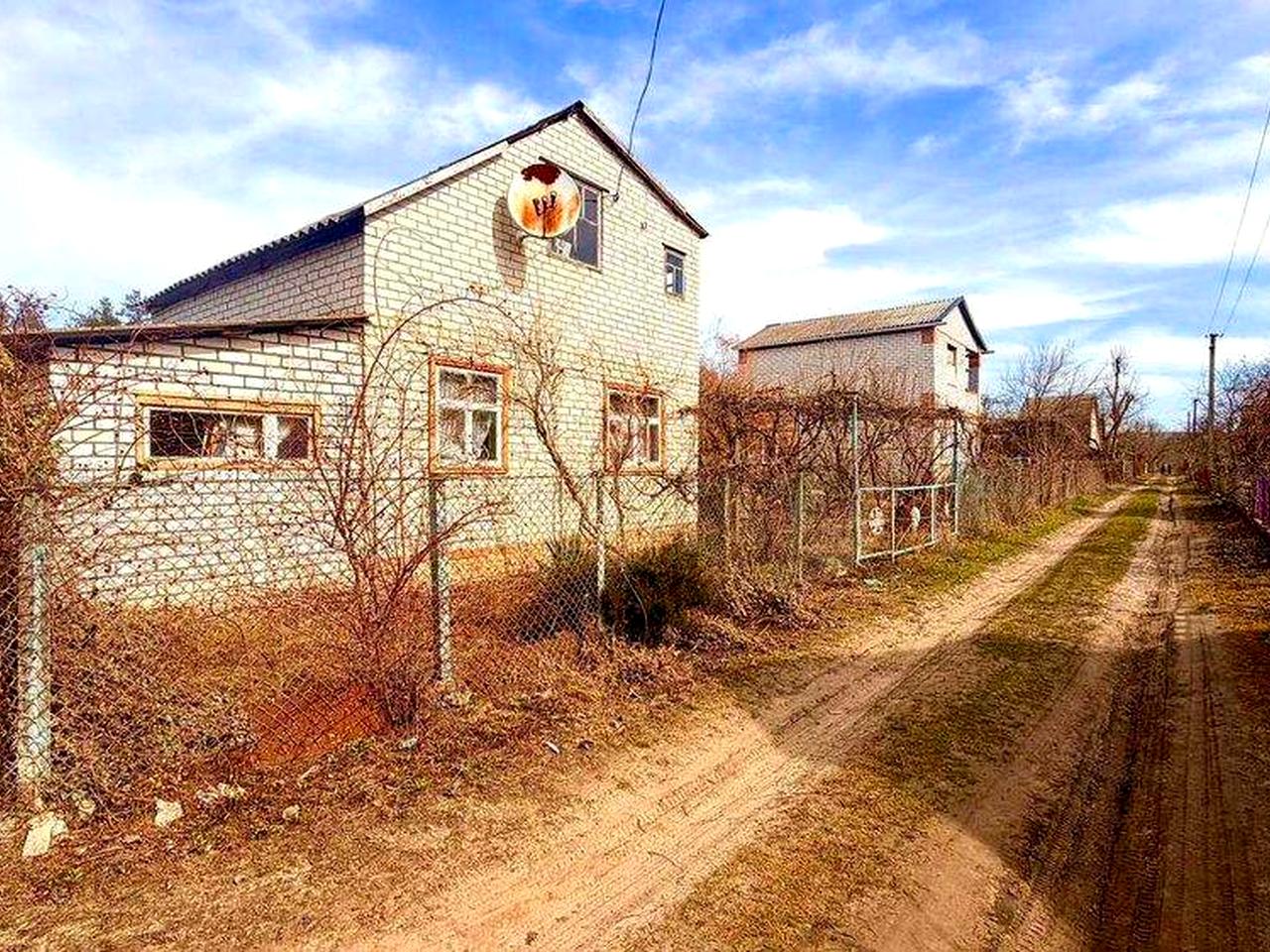 Продам дачу в СТ «Світанок-2», місто Світловодськ, поруч із базою відпочинку «Волна».