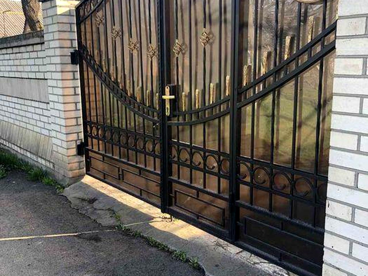 Продам будинок у центрі