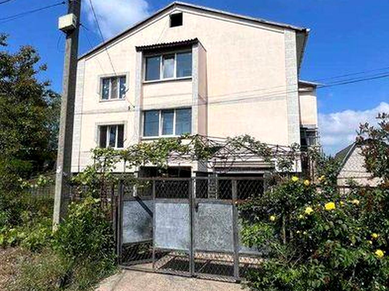 Продам двух этажный дом Бажанова 328кв.м