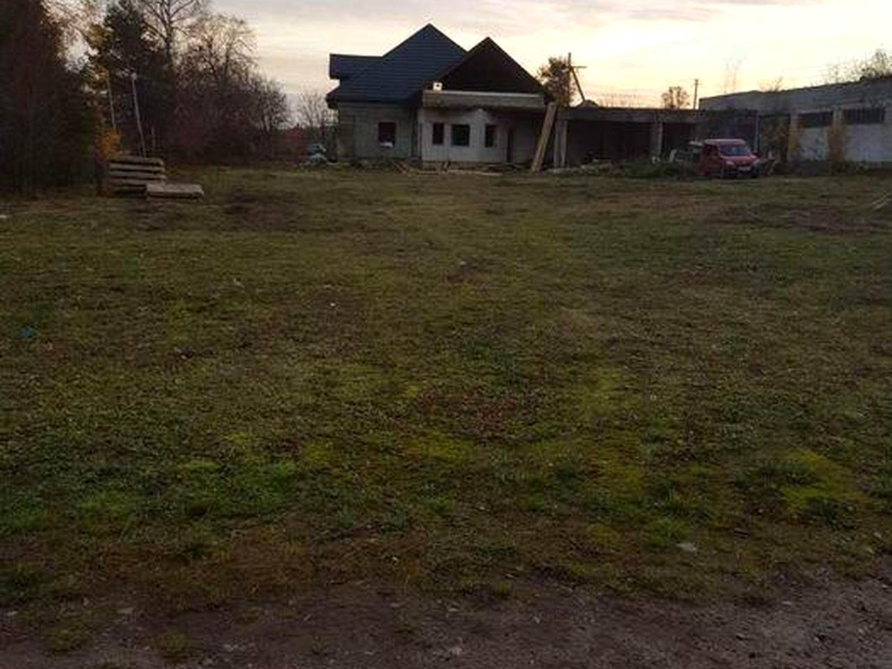 Продаж Будинку і Складські приміщення