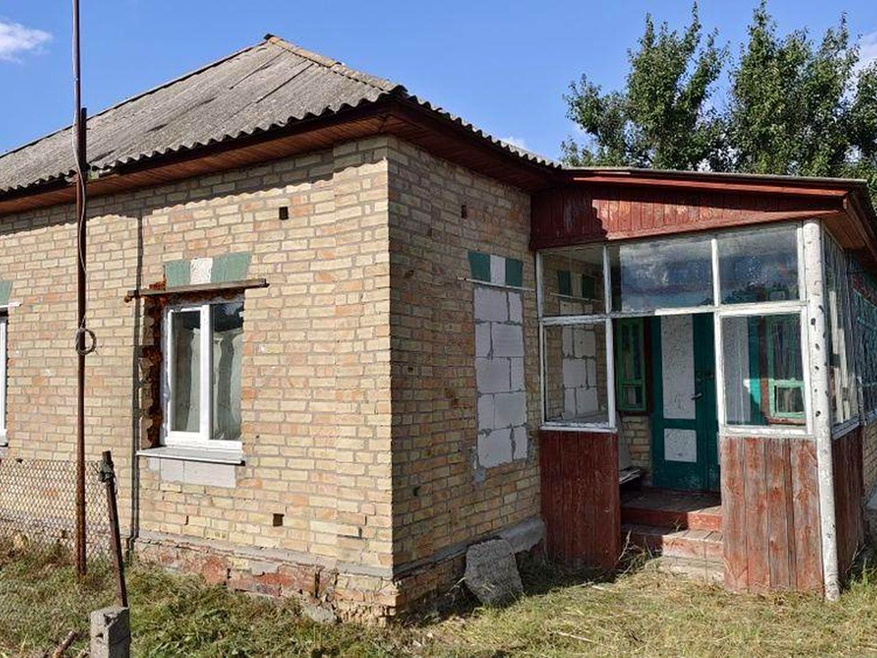 Продається приватизований газифікований будинок у місті Носівка