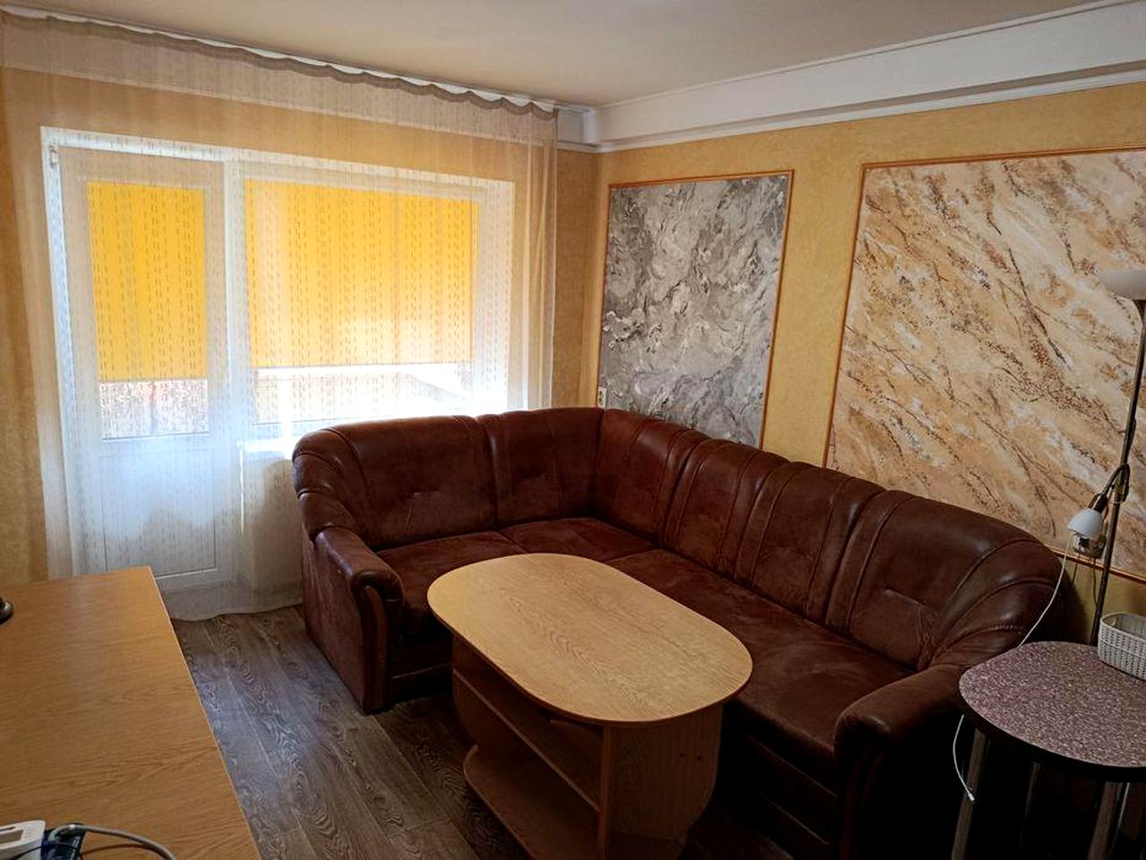 Продам 3-х кімнатну квартиру 2/5.