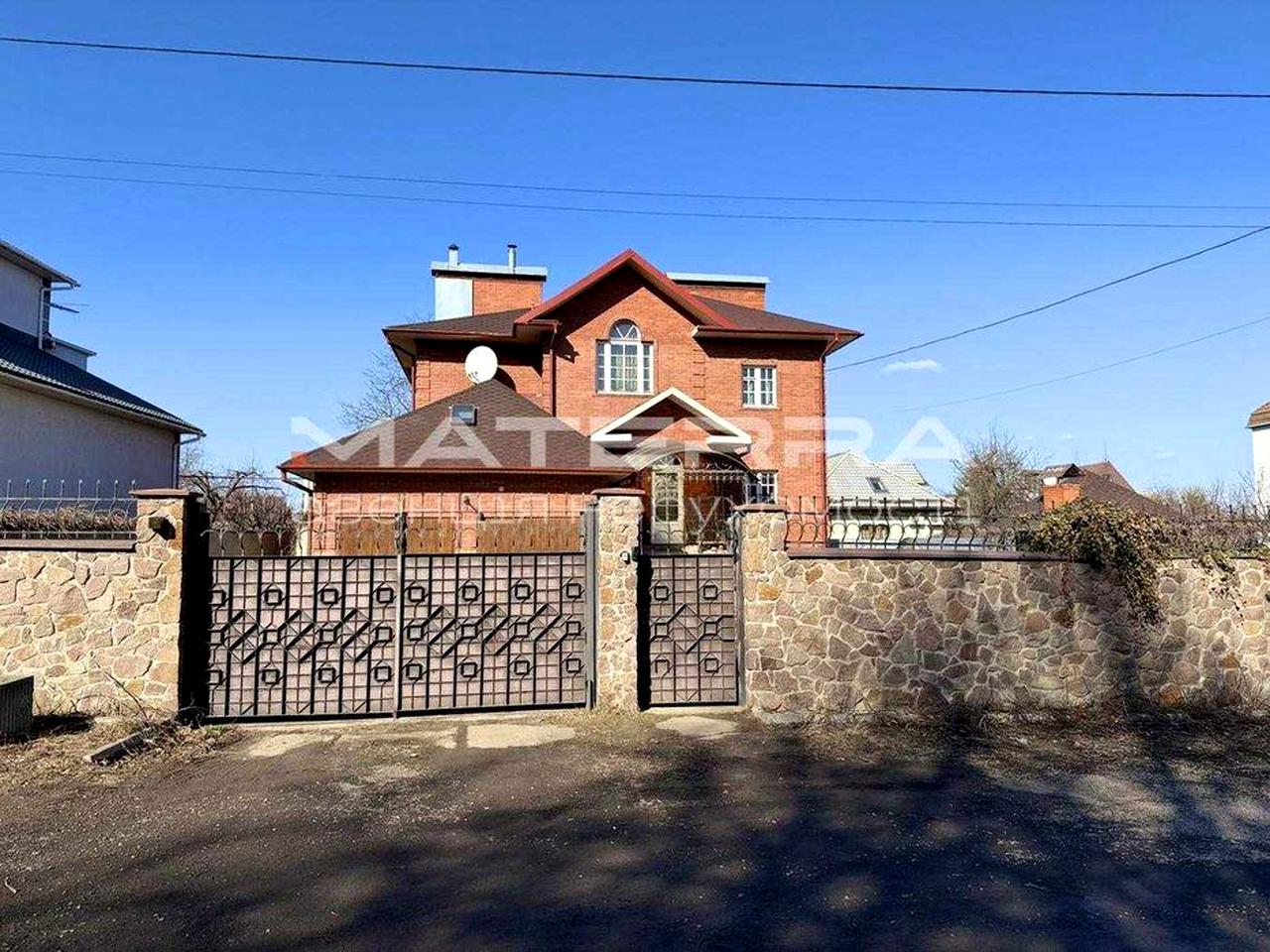 Без% Нова Боярка Будинок 410м2 з басейном 12 соток Продаж! Сховище, генератор