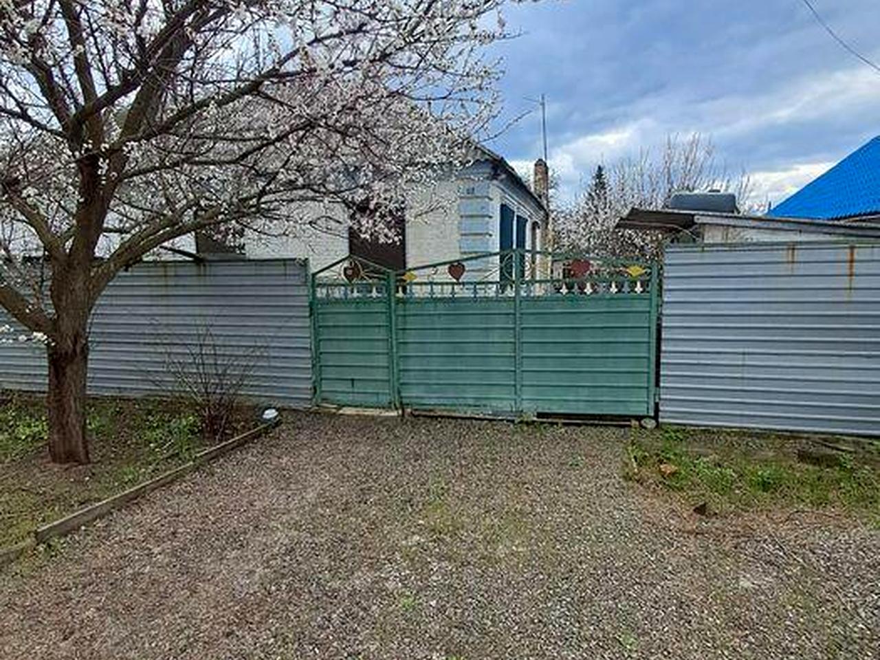 Продам пол дома.