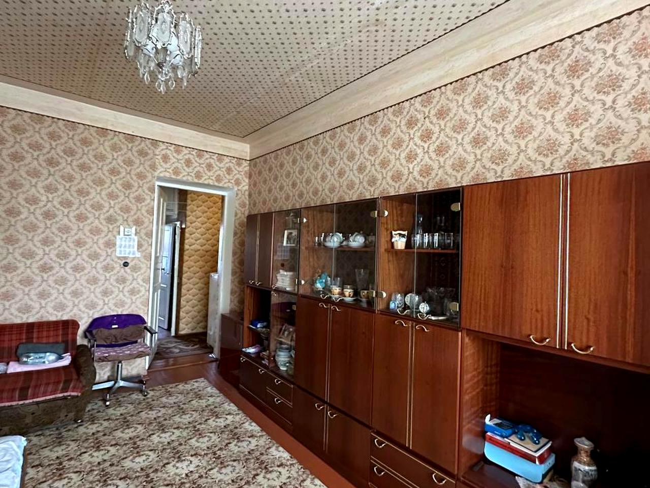 Незалежності вул. (Титова), 2