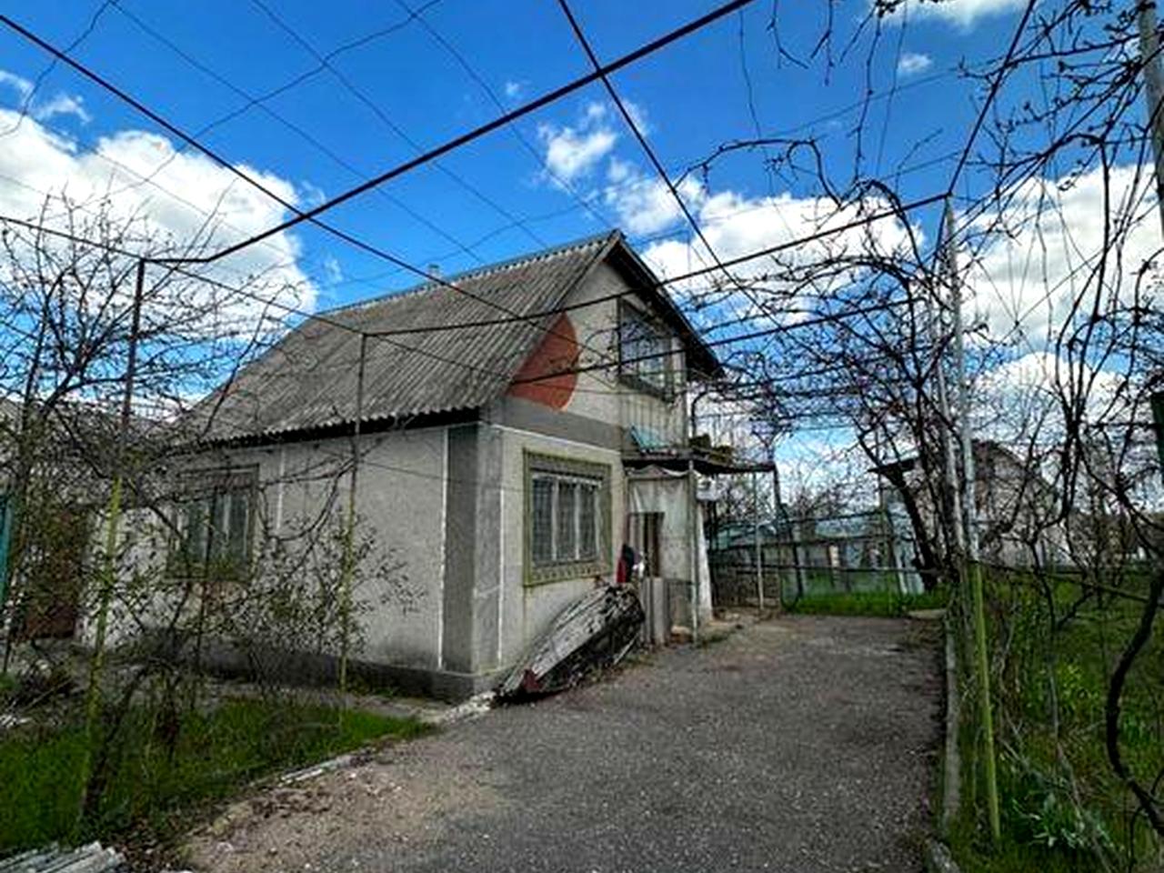 Продам будинок (дачу)