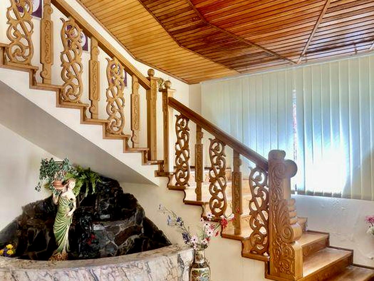 Продаж розкішного будинку преміум класу