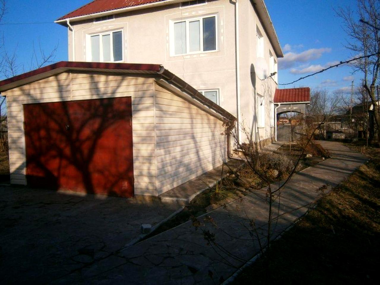 Продам великий будинок