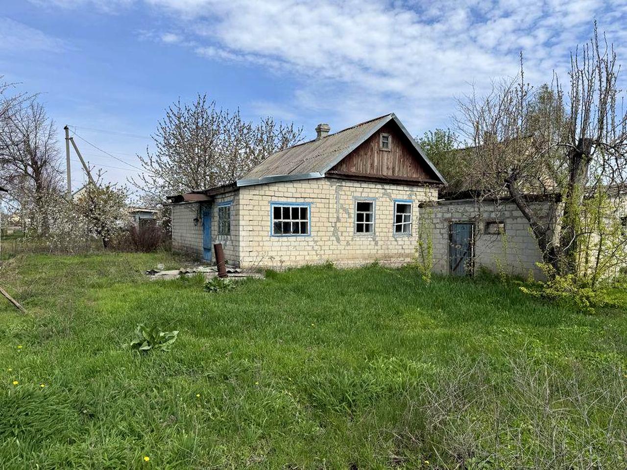 Продам будинок з приватизованою земельною ділянкою