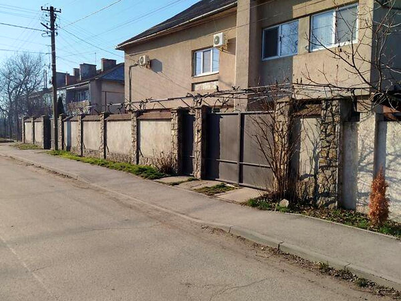 Продаж 4к Дім вулиця Миру