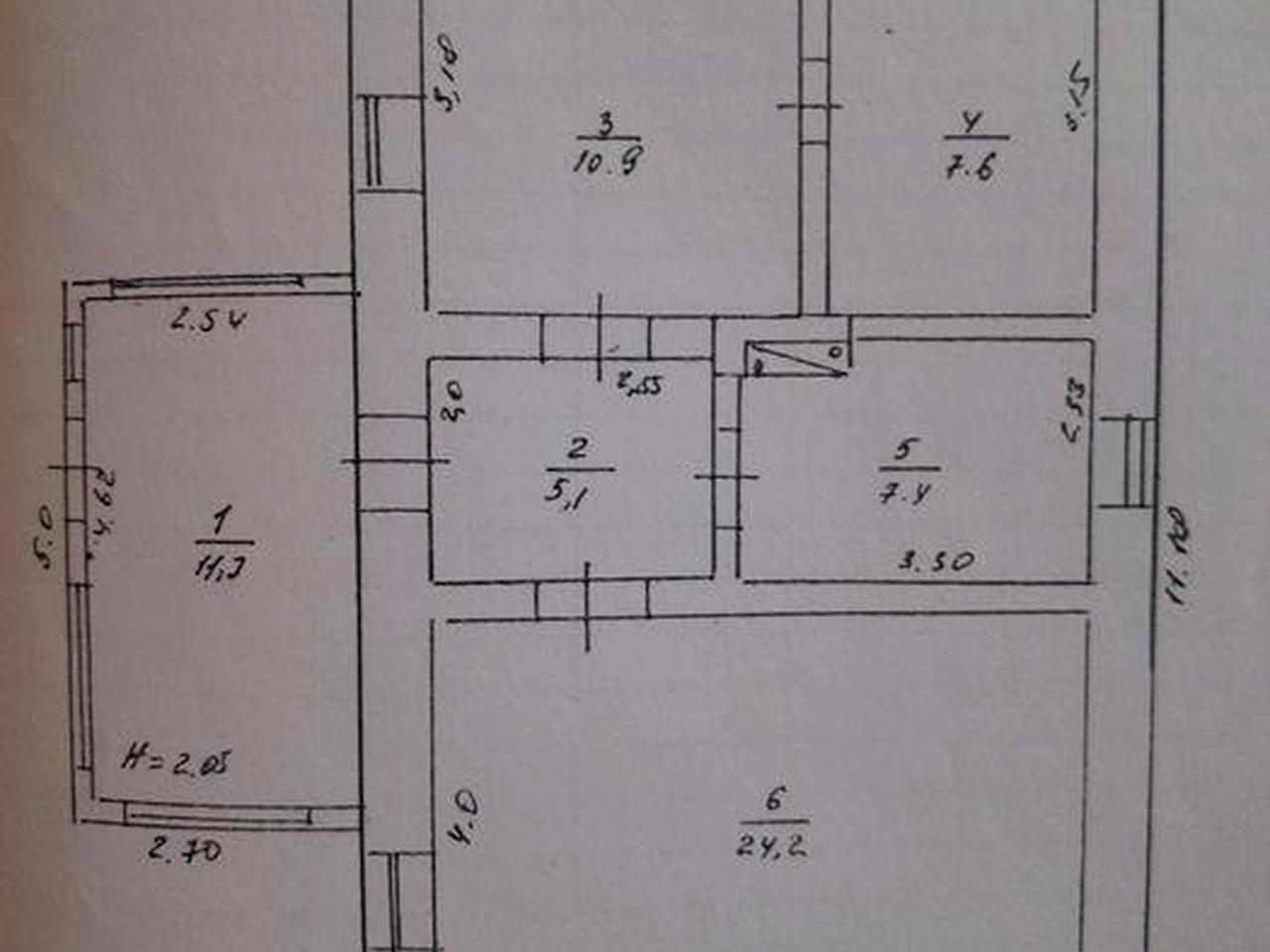 Продаж будинку з усіма зручностями.