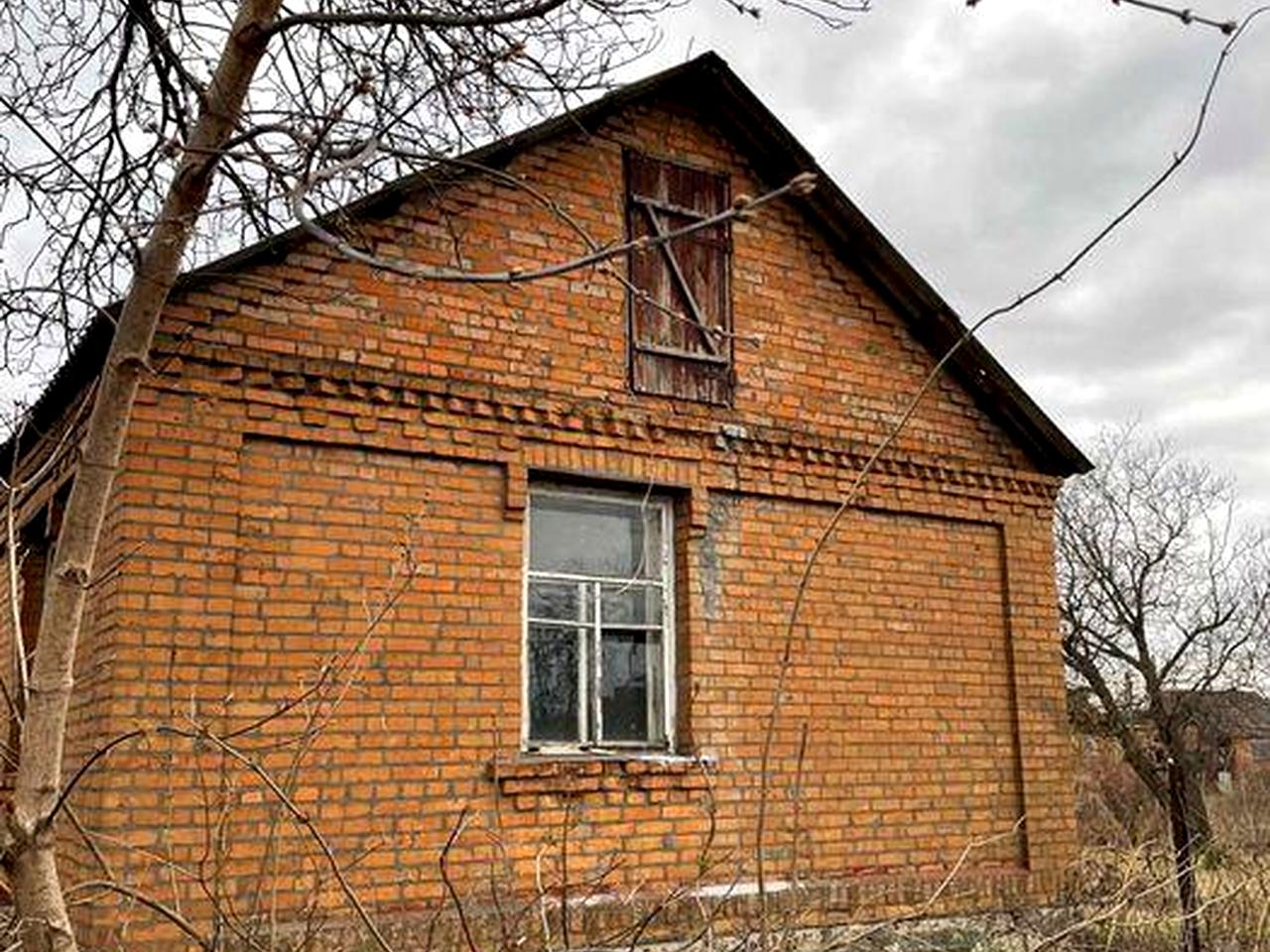 Продам будинок (без внутрішніх робіт)