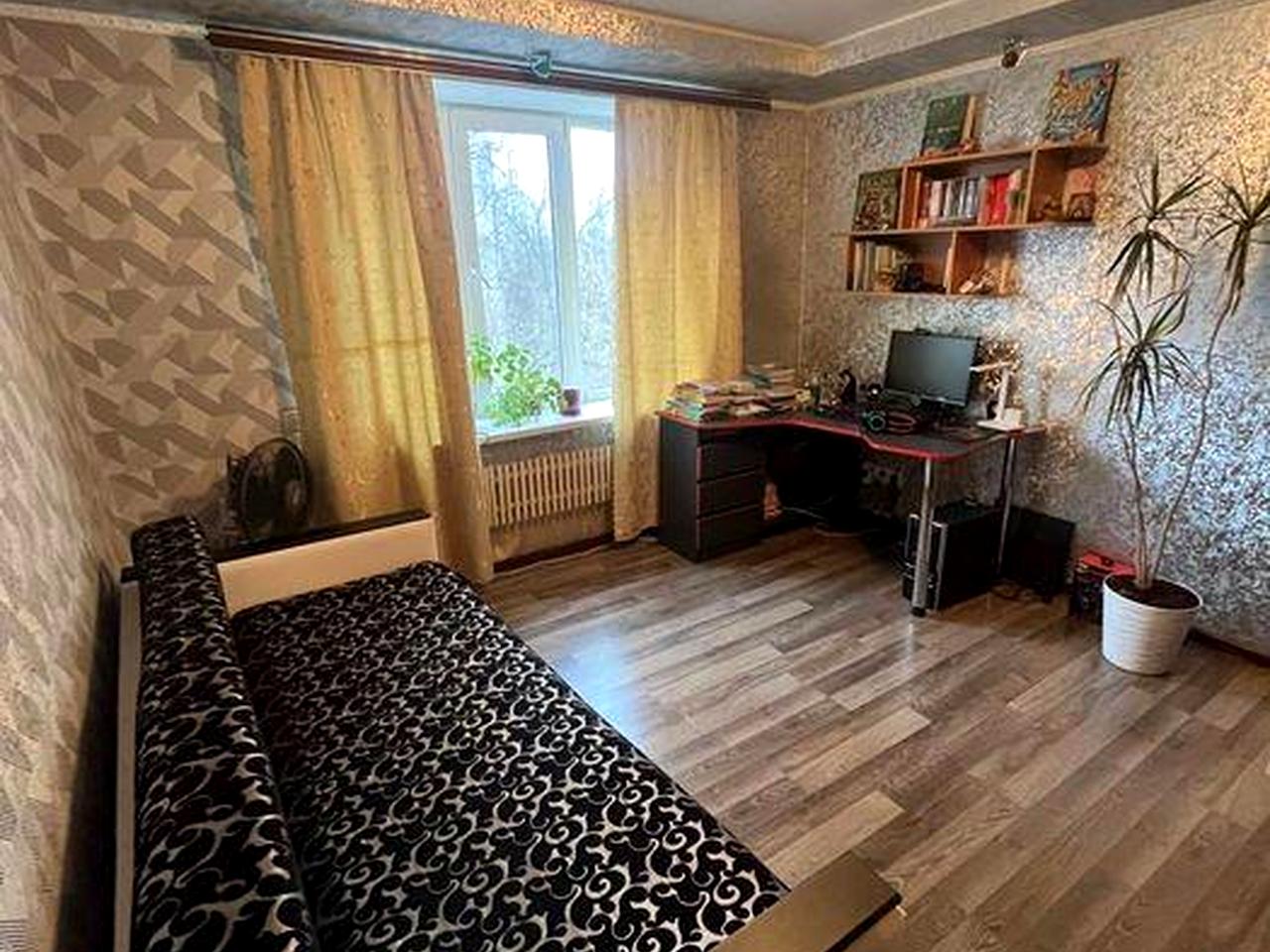 Продам 2комнатную  квартиру  ул Валентиновская